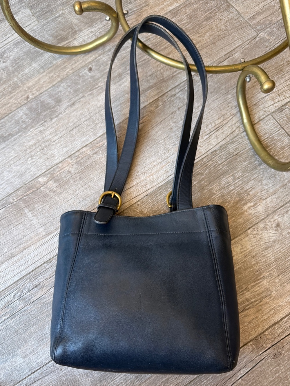 VTG Coach | SOHO Buckle Bag | Navy
Gently Loved - Picture 3 of 14